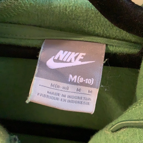 Green Nike Zip Front Sweatshirt Jacket with pockets and a hoodie, size M - Picture 4 of 7